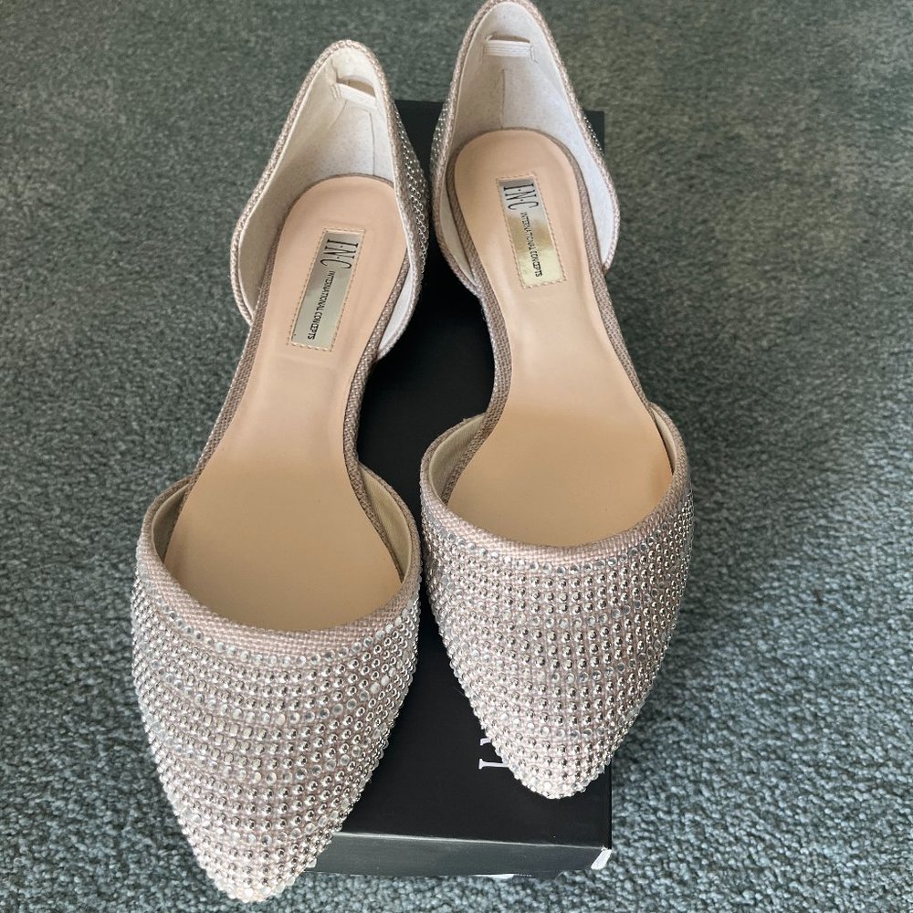 Semi Formal Flats